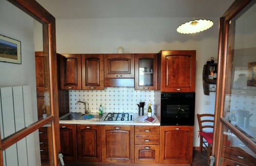 San Vincenzo House | VILLA VERA San Vincenzo - House with garden in the center 200 meters from the sea