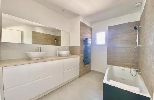 Sisteron House | Villa Verde Modern