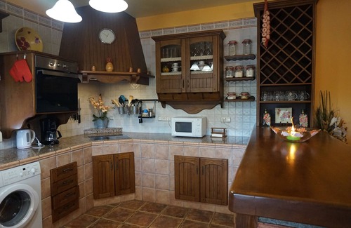 Alhaurin de la Torre Villa | Villa Vereda del Palmar, BBQ, Wifi, private heat pool; for free October