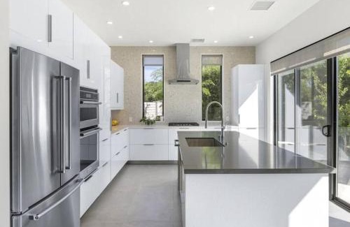 Racquet Club Estates Villa | Villa Veridian