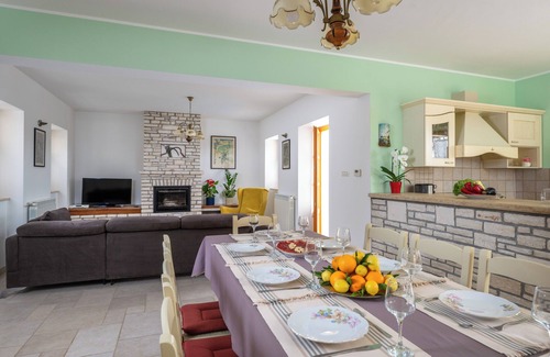 Rebici Villa | Villa Veronika Rebići with swimming pool 2 km from the beach