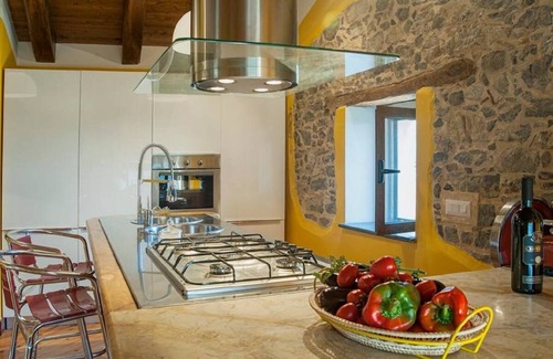 Vibonati Villa | Villa Vibrante - 10 Guests