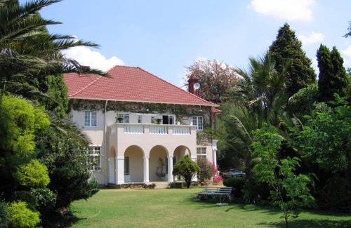 Ekurhuleni House | Villa Victoria executive Guest House