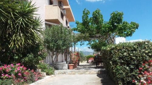 Makry Gialos Apartment | Villa Victoria