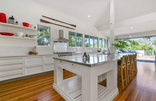 Peregian Beach House | Villa Villa Coola -beach front with private access