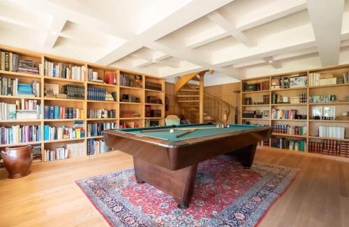 De Haan Villa | Villa Villa Rosetree with sauna and pool table by Interhome