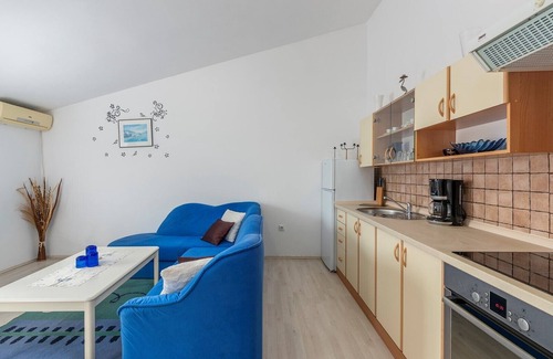 Strpacici Apartment | Villa Visnjan with Pool/One-Bedroom Apartment No.2 with Pool View