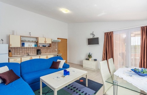 Strpacici Apartment | Villa Visnjan with Pool/One-Bedroom Apartment No.2 with Pool View