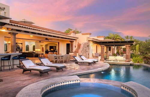 Buzzards Villa | Villa Vista al Mar: Ocean Views, Beach Club Access, Walk to beach. Promos Avail.