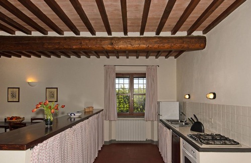 Terricciola Villa | Villa Vivaja - Badia di Morrona