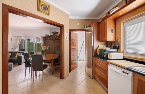 Barrocal Villa | Villa 'Vivenda Luz E Lúdica' with Private Pool, Wi-Fi and Air Conditioning
