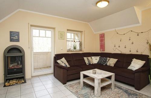 Juliusruh Apartment | Villa Waldidyll Ferienwohnung Rügenglück