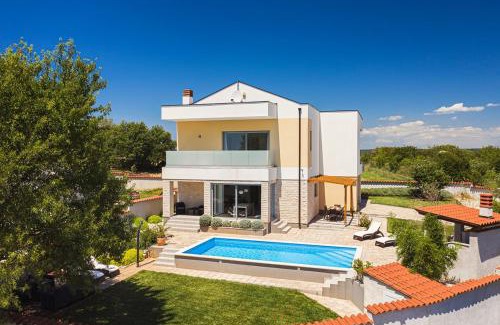 Peroj Villa | Villa White