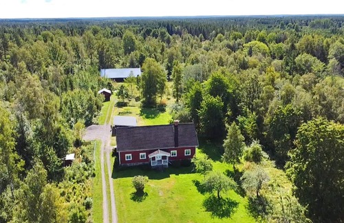Aseda House | Villa Wildlycka - Upscale vacation home in the middle of nature in Småland