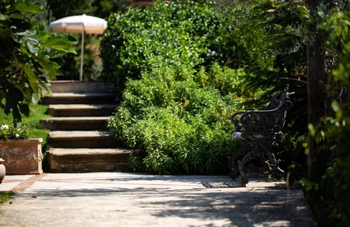 Castiglion Fiorentino Villa | Villa with private pool and tennis court, with the right mix of modern comfort, style and tradition.