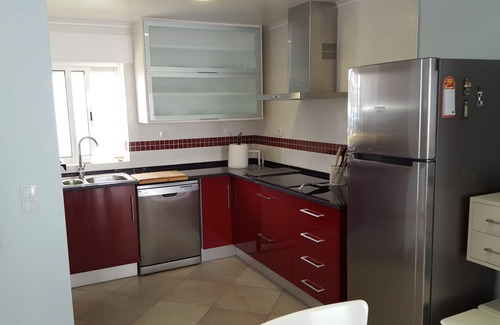 Salema Villa | Villa with 3 bedrooms, 2 full bathrooms and terrace. Completely Renovated.