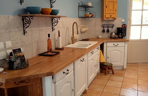 Lioux Villa | Villa with amazing views, in heart of the Luberon golden triangle.