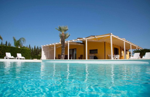 Melissano Villa | Villa with an outdoor pool and Internet