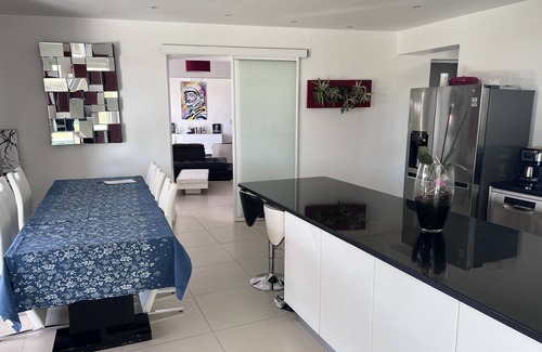 La Gaude Villa | Villa with heated indoor pool and janitor