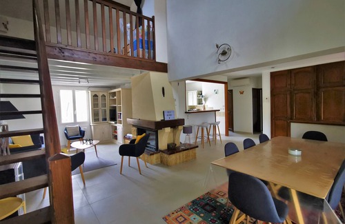 Grillon House | Villa with heated pool and fenced garden