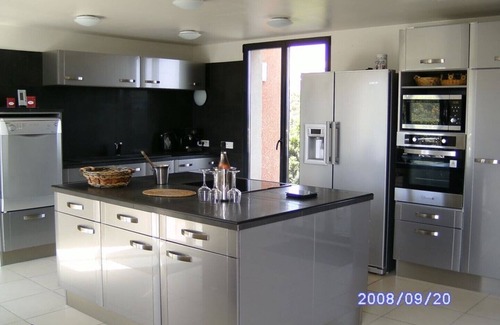 Coti-Chiavari House | VILLA WITH JACUZZI AND ITS STUDIO. FOR 10 PEOPLE NEAR SEA.