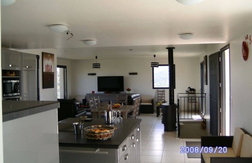 Coti-Chiavari House | VILLA WITH JACUZZI AND ITS STUDIO. FOR 10 PEOPLE NEAR SEA.
