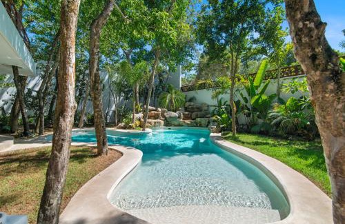 Xcaret Villa | Villa with Lagoon Pool & Jacuzzi 400m from Xcaret
