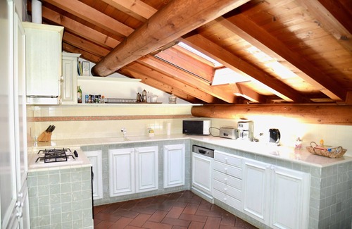Bellagio Villa | Villa with lake view, private garden and safe parking!