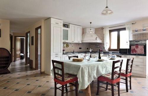 Tortoli Villa | villa with large garden, gazebo and barbecue