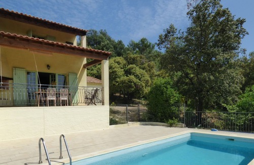 La Roquebrussanne House | Villa with pool in the heart of the pine forest in absolute calm
