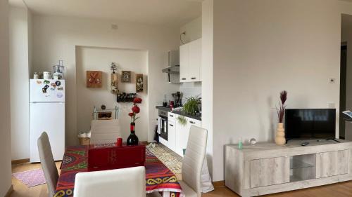 Meina Apartment | Villa with Pool&Garden 8