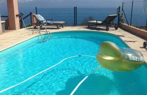 Sari-Solenzara House | Villa with Pool in the center of the typical village of Sari