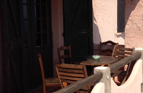 Sari-Solenzara House | Villa with Pool in the center of the typical village of Sari