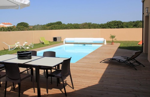 Brem Sur Mer Villa | Villa with private heated pool