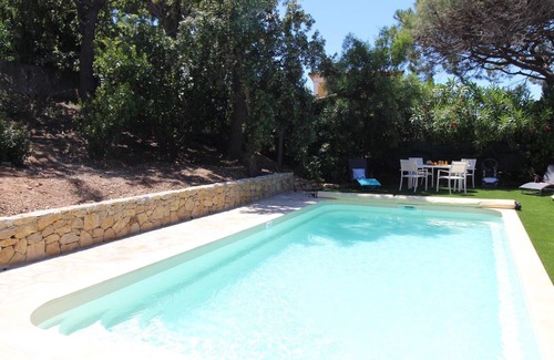 La Nartelle House | VILLA WITH PRIVATE POOL FOR 4/6 PEOPLE NEAR TOWN AND BEACHES