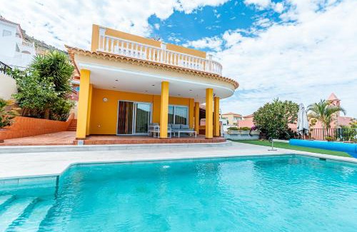 Costa Adeje Villa | Villa with private pool and magnificent views