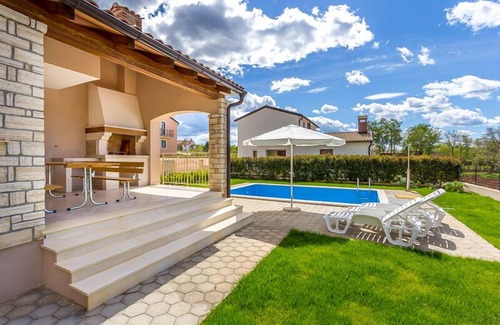 Mofardini House | Villa with private pool, WiFi and pets also welcome