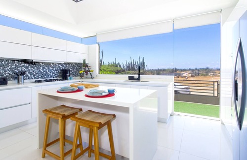 Alto Vista House | Villa with private pool, minutes from Palm Beach!