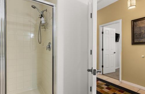 Bellavida Apartment | Villa with Private Pool and King Size Bed