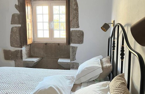 Ponte de Lima Villa | VILLA WITH PRIVATE POOL for 14 persons