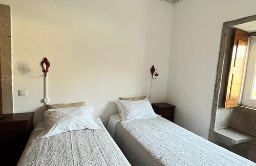 Ponte de Lima Villa | VILLA WITH PRIVATE POOL for 14 persons