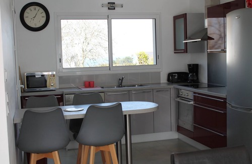 Groix House | Villa with sea view, heated swimming pool