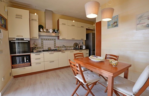 Pietrasanta Villa | Villa with sea view for 6 people