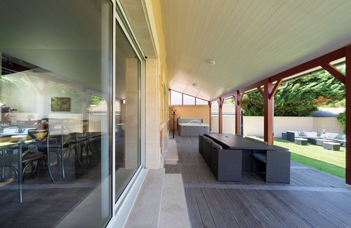 Lacanau-Ocean Villa | Villa with Spa combining charm of the old and modern 2 steps from the beaches