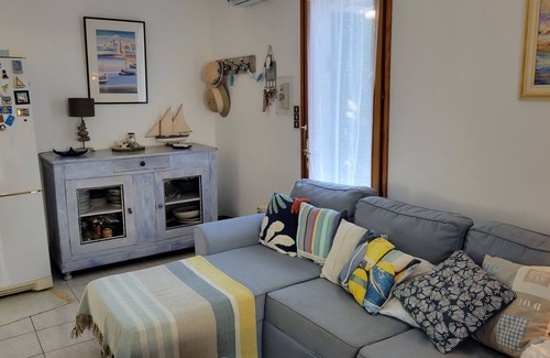 La Franqui House | Villa with swimming pool and large outdoor areas 15 minutes walk from the beach