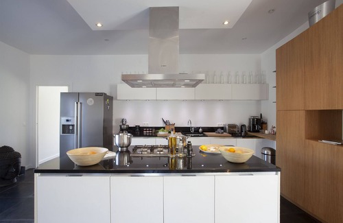 Sisco Villa | Villa with swimming pool, fully air-conditioned, 2 minutes walk from Sisco beach