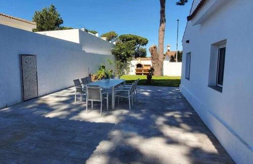 Los Gallos-Cerromolino House | Villa Yoli 26 con Piscina y Jardin cerca de la Playa