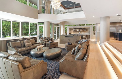 Sagle House | Villa Z Luxury Waterfront Estate, Beach, Hot Tub