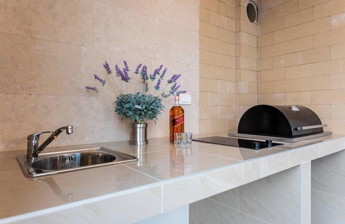 Klimno Villa | Villa Zarra with heated pool, jacuzzi, sauna and Seaview
