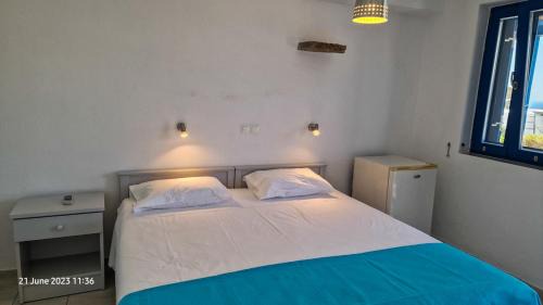 Paros House | Villa Zoe with Seaview near Golden Beach
